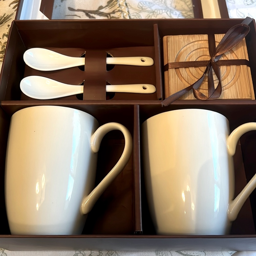 Lexi home 6 PC Ceramic mug coasters spoon set B1.